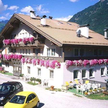 Hotel Villa Mozart ปอซซาดิฟัซซา ภายนอก รูปภาพ