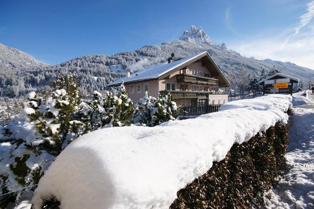 Hotel Villa Mozart ปอซซาดิฟัซซา ภายนอก รูปภาพ